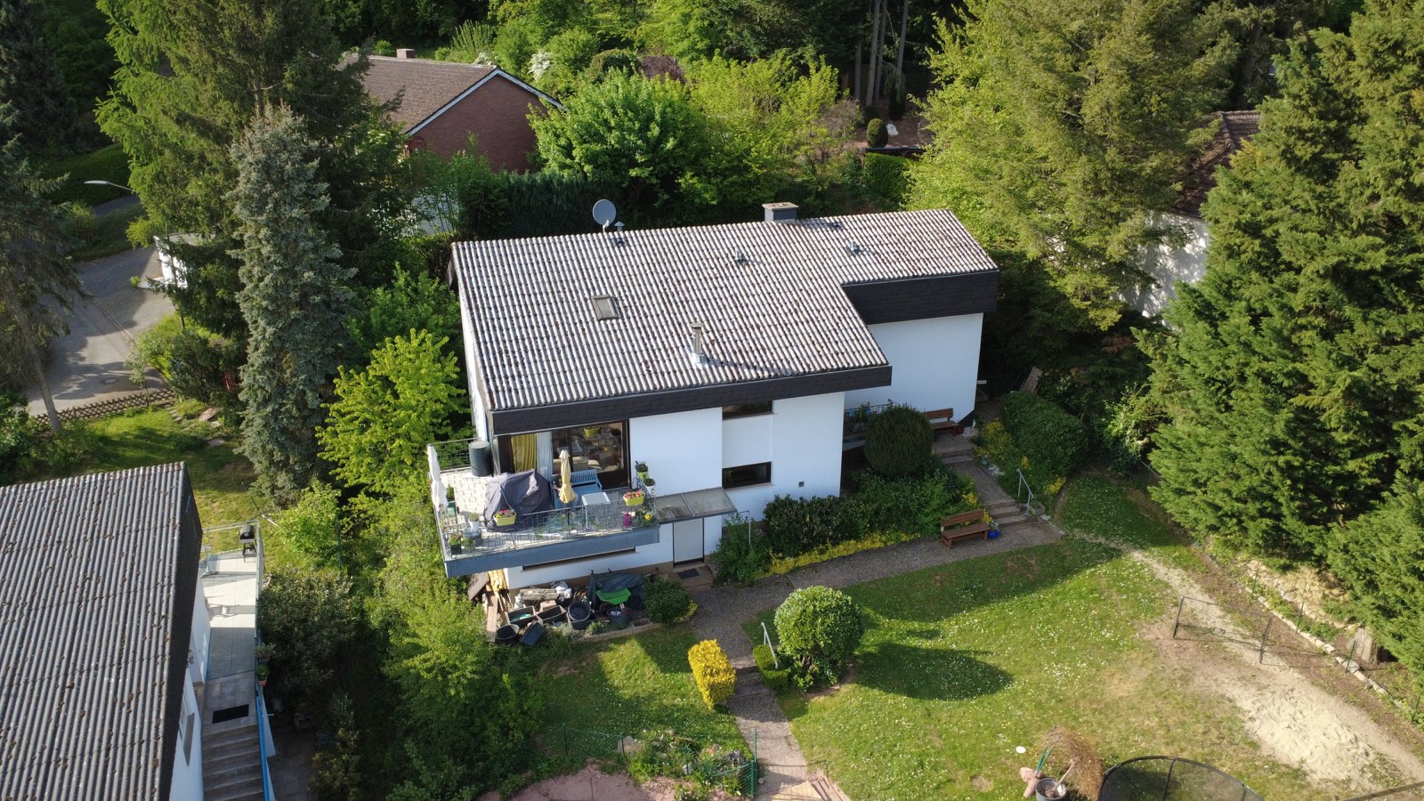 Einfamilienhaus Luftaufnahme Igel
